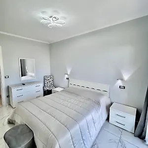 Apartment Azzurra Biricchina -, Riva Ligure