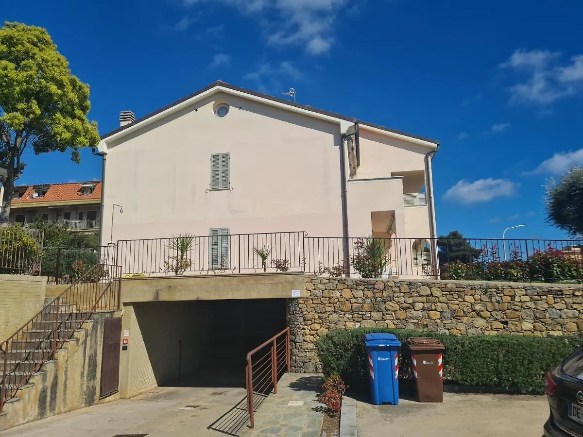 Bell'Alloggio A Due Passi Dalle Spiagge Di Riva Ligure Appartamento